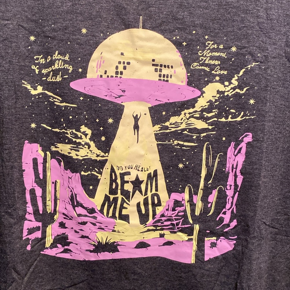 Gray Graphic Tee with UFO Design…size 2XL - Picture 4 of 6